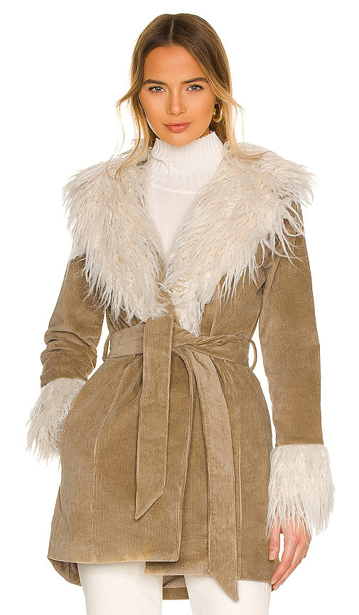Show Me Your Mumu Penny Lane Coat in Beige - Montre-moi ton manteau Mumu Penny Lane en beige - 给我看看你的 Mumu Penny Lane 米色外套 - Zeigen Sie mir Ihren Mumu Penny Lane Mantel in Beige - 무무 페니 레인 코트 베이지 색상을 보여주세요 - Mostrami il tuo cappotto Mumu Penny Lane in beige