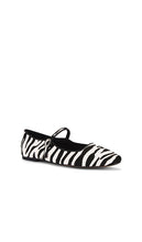 Steve Madden Maple Ballet Flat in Black,White