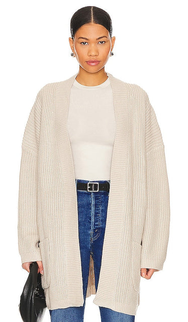 SNDYS Essie Cardigan in Beige - SNDYS Cardigan Essie en Beige - SNDYS Essie 米色开衫 - SNDYS Essie Cardigan in Beige - SNDYS 에시 가디건 베이지 색상 - Cardigan SNDYS Essie in beige