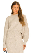 SNDYS Late Lunch Sweater in Beige - Pull SNDYS pour déjeuner tardif en beige - SNDYS 米色深午餐毛衣 - SNDYS Late Lunch Pullover in Beige - SNDYS 레이트 런치 스웨터 베이지 색상 - Maglione per il pranzo tardivo SNDYS in beige