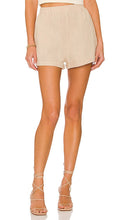 SNDYS Utility Linen Short in Beige - Short utilitaire en lin SNDYS en beige - SNDYS 米色实用亚麻短裤 - SNDYS Utility-Leinen-Shorts in Beige - SNDYS 유틸리티 린넨 쇼츠 베이지 색상 - Pantaloncini di lino utility SNDYS in beige