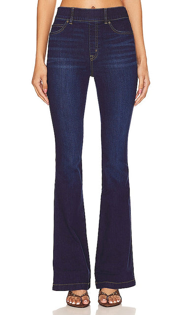 SPANX Flare Jeans in Blue - Jean évasé SPANX en bleu - 蓝色 SPANX 喇叭牛仔裤 - SPANX Flare-Jeans in Blau - SPANX 플레어 진 블루 색상 - Jeans a zampa d'elefante SPANX in blu