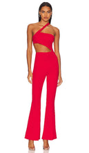 superdown Emilie Cut Out Jumpsuit in Red - superdown Combinaison découpée Emilie en rouge - superdown Emilie 红色剪裁连身裤 - superdown Emilie Cut-Out-Jumpsuit in Rot - superdown Emilie 컷아웃 점프수트 레드 색상 - Tuta superdown Emilie ritagliata in rosso
