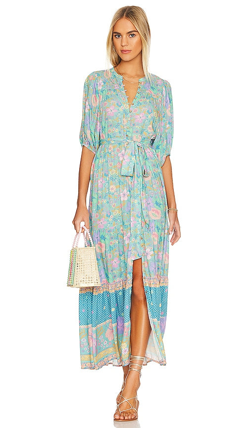 SPELL Hibiscus Lane Button Through Gown in Baby Blue - Robe boutonnée SPELL Hibiscus Lane en bleu bébé - SPELL Hibiscus Lane 淡蓝色纽扣礼服 - SPELL Hibiscus Lane Kleid mit Knopfleiste in Babyblau - SPELL 히비스커스 레인 버튼 스루 가운 - SPELL Abito con bottoni Hibiscus Lane in celeste