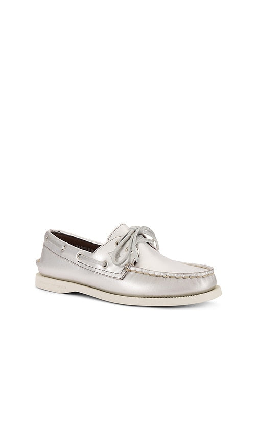 Sperry Ao 2 Eye Loafer in Metallic Silver, grey
