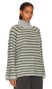 Stitches & Stripes Flynn Turtleneck in Grey