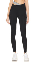 STRUT-THIS The Gem Legging in Black - STRUT-THIS Le Legging Gem en Noir - STRUT-THIS 黑色宝石打底裤 - STRUT-THIS The Gem Legging in Schwarz - STRUT-THIS 더 젬 레깅스 블랙 색상 - STRUT-THIS Il legging gioiello in nero