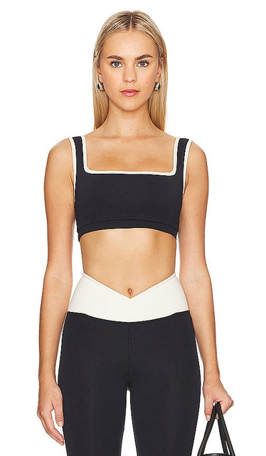 STRUT-THIS The Margot Bra in Black - STRUT-THIS Le soutien-gorge Margot en noir - STRUT-THIS Margot 黑色文胸 - STRUT-THIS Der Margot-BH in Schwarz - STRUT-THIS 마고 브라 블랙 색상 - STRUT-THIS Il reggiseno Margot in nero