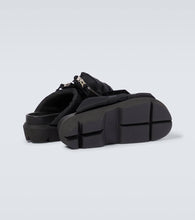 Sacai Pockets slides