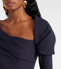 Safiyaa Andra gown