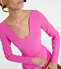Safiyaa Auria  gown