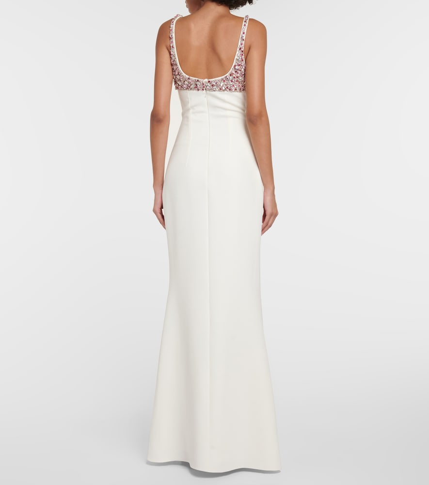 Safiyaa Beatriz embellished gown