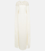 Safiyaa Bridal embellished  cape gown. Safiyaa Bridal 缀饰披肩礼服
