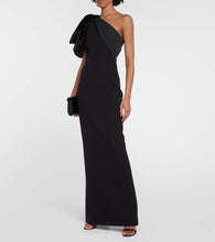 Safiyaa Maelys crêpe gown