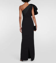 Safiyaa Maelys crêpe gown
