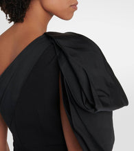 Safiyaa Maelys crêpe gown