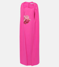 Safiyaa Mattia caped embellished gown. Safiyaa Mattia 斗篷装饰礼服