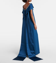 Safiyaa Sallie embellished  gown