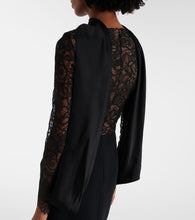 Safiyaa Serryna lace gown
