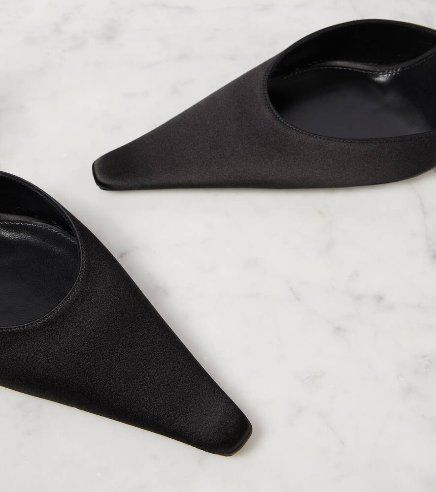Saint Laurent Aim√É¬©e 75 satin slingback pumps