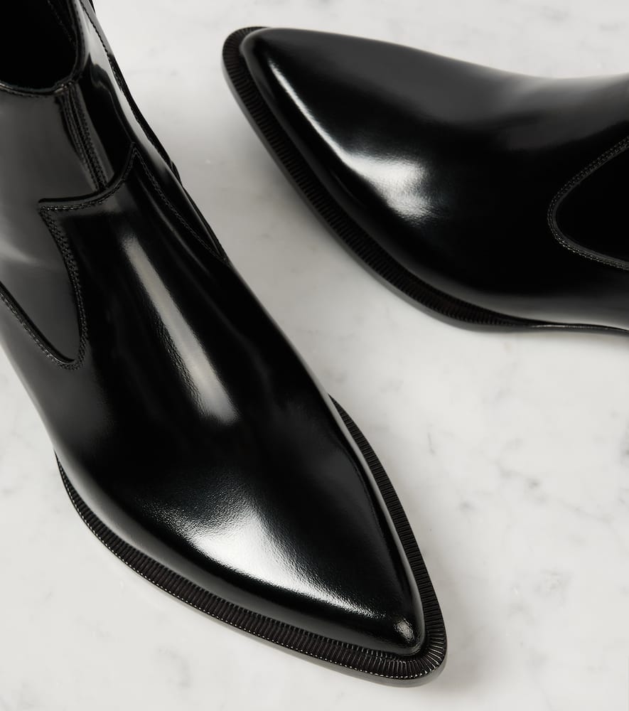 Saint Laurent Beat 40 leather ankle boots