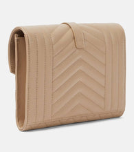Saint Laurent Envelope matelass√É¬© leather clutch