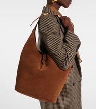 Saint Laurent Le 5 √É¬† 7 Supple Large suede shoulder bag