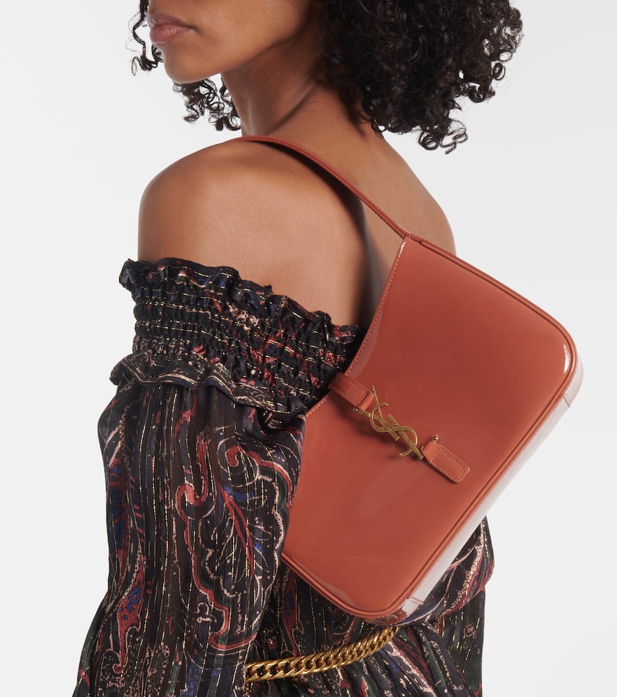 Saint Laurent Le 5 √É¬† 7 patent leather shoulder bag