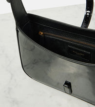 Saint Laurent Le 5 √É¬† 7 patent leather shoulder bag