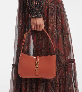 Saint Laurent Le 5 √É¬† 7 patent leather shoulder bag