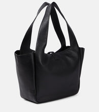 Saint Laurent Le 5 √É¬Ä 7 Bea leather tote bag