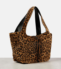Saint Laurent Le 5 √É¬Ä 7 Bea leopard-print shoulder bag