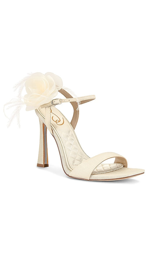Sam Edelman Leana 2 Sandal in Ivory