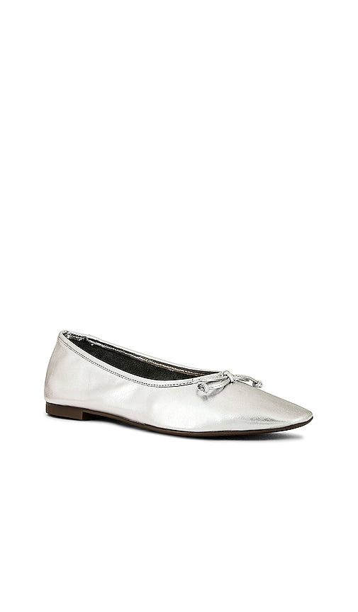Schutz Arissa Flat in Metallic Silver