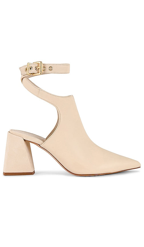 Schutz Kala Pump in Beige - Escarpin Schutz Kala en beige - Schutz Kala 米色高跟鞋 - Schutz Kala Pump in Beige - Schutz Kala 펌프스 베이지 색상 - Décolleté Schutz Kala in beige