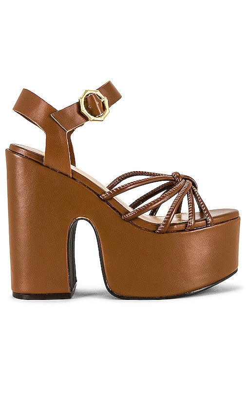 Schutz Mahi Cutout Sandal in Brown - Sandale découpée Schutz Mahi en marron - Schutz Mahi 棕色镂空凉鞋 - Schutz Mahi Cutout-Sandale in Braun - Schutz Mahi 컷아웃 샌들브라운 색상 - Sandalo ritagliato Schutz Mahi in marrone