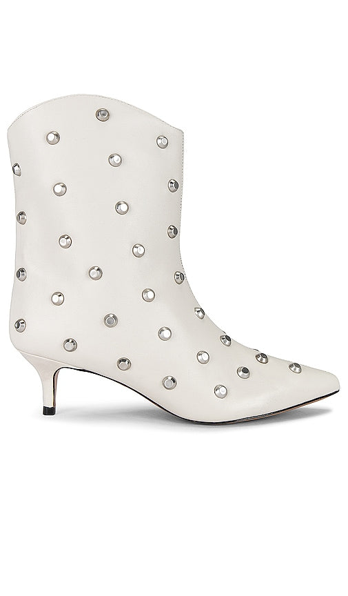 Schutz Mary Ann Boot in Ivory - Botte Schutz Mary Ann en ivoire - Schutz Mary Ann 象牙色靴子 - Schutz Mary Ann Stiefel in Elfenbein - Schutz Mary Ann 부츠 아이보리 색상 - Stivale Schutz Mary Ann in avorio
