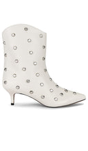 Schutz Mary Ann Boot in Ivory - Botte Schutz Mary Ann en ivoire - Schutz Mary Ann 象牙色靴子 - Schutz Mary Ann Stiefel in Elfenbein - Schutz Mary Ann 부츠 아이보리 색상 - Stivale Schutz Mary Ann in avorio