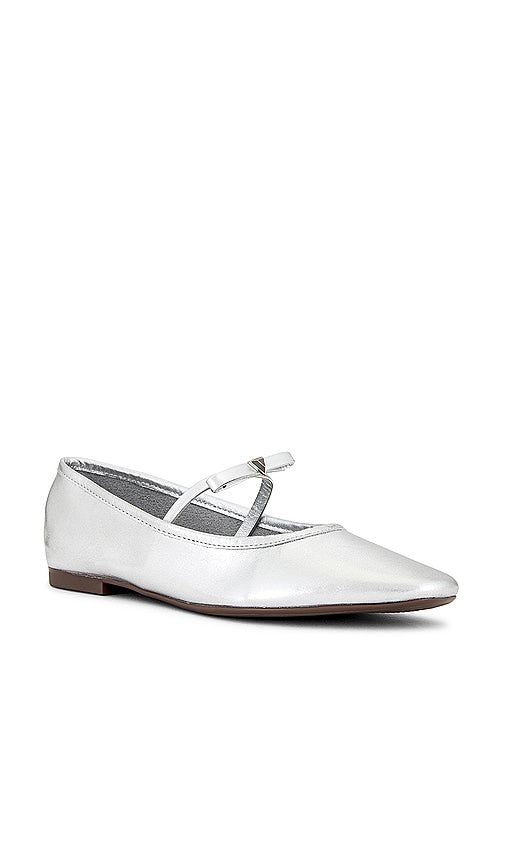 Schutz Nancy Flat in Metallic Silver