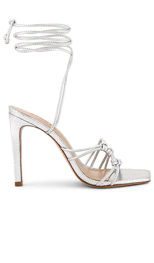 Schutz Sirena Sandal in Metallic Silver - Sandale Schutz Sirena en argent métallisé - Schutz Sirena 金属银凉鞋 - Schutz Sirena Sandale in Metallic-Silber - Schutz Sirena 샌들 메탈릭 실버 소재 - Sandalo Schutz Sirena in argento metallizzato