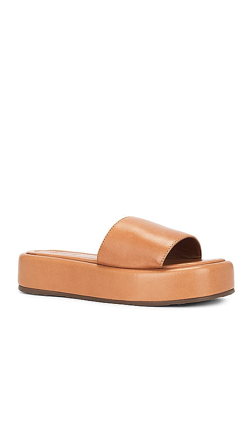 Schutz Yara Sandal in Brown