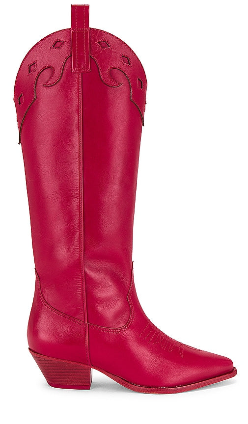 Schutz x REVOLVE Cicera Boot in Red - Botte Schutz x REVOLVE Cicera en rouge - Schutz x REVOLVE Cicera 红色靴子 - Schutz x REVOLVE Cicera Stiefel in Rot - Schutz x REVOLVE Cicera 부츠레드 색상 - Stivale Schutz x REVOLVE Cicera in rosso