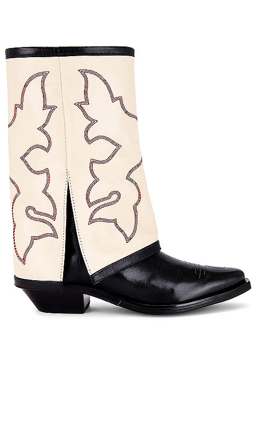 Schutz x REVOLVE Clay West Boot in Black,Cream - Botte Schutz x REVOLVE Clay West en Noir, Crème - Schutz x REVOLVE Clay West 靴子（黑色、奶油色） - Schutz x REVOLVE Clay West Stiefel in Schwarz, Creme - Schutz x REVOLVE Clay West 부츠 색상 블랙,크림 - Stivale Schutz x REVOLVE Clay West in nero, crema