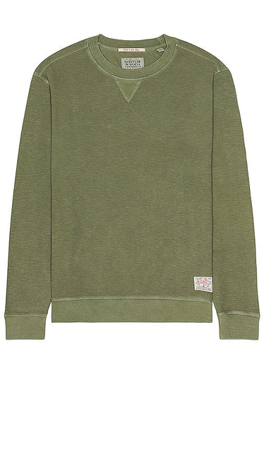 Scotch & Soda Garment Dyed Sweater in Army - Scotch & Soda - Pull teint en pièce - Armée - Scotch & Soda 成衣染色军装毛衣 - Stückgefärbter Pullover von Scotch & Soda in Army - Scotch & Soda 가먼트 다이 스웨터 - Maglione tinto in capo Scotch & Soda in stile militare