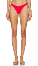 Seashell Alana Cheeky Bottom in Red - Bas coquillage Alana Cheeky en rouge - 贝壳 Alana 红色厚底底裤 - Seashell Alana Cheeky Bottom in Rot - Seashell Alana 치키 하의 레드 색상 - Conchiglia Alana Cheeky Bottom in rosso