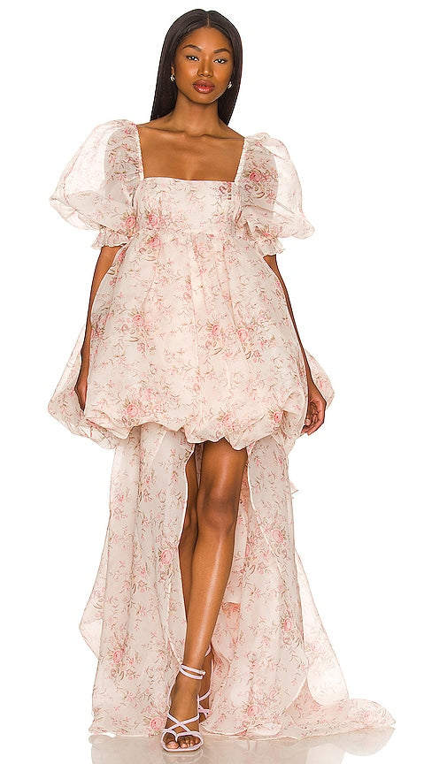 Selkie The Fairytale Gown in Pink - Robe Selkie la conte de fées en rose - Selkie 粉色童话礼服 - Selkie Das Märchenkleid in Rosa - Selkie The Fairytale 가운 핑크 색상 - Selkie L'abito da favola in rosa