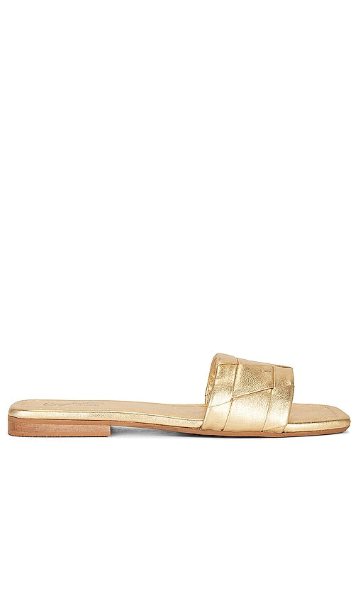 Seychelles Portland Sandals in Metallic Gold - Sandales Portland des Seychelles en or métallisé - 金属金色 Seychelles Portland 凉鞋 - Seychelles Portland Sandalen in Metallic-Gold - Seychelles 메탈릭 골드 포틀랜드 샌들 - Sandali Portland delle Seychelles in oro metallizzato
