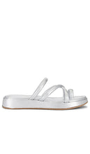 Seychelles Rule The World Sandal in Metallic Silver - Sandale Seychelles Rule The World en argent métallisé - 塞舌尔统治世界金属银凉鞋 - Seychelles Rule The World Sandale in Metallic-Silber - 세이셸이 메탈릭 실버 소재로 세계를 지배하는 샌들 - Sandali Seychelles Rule The World in argento metallizzato