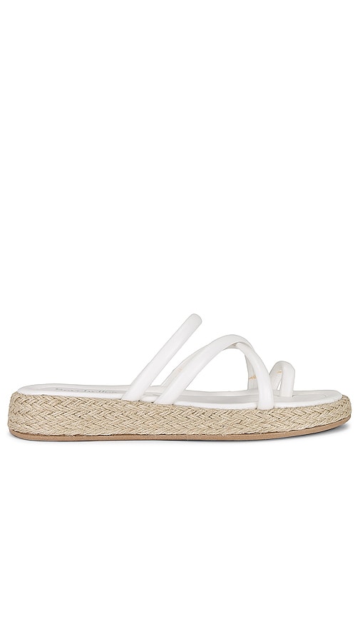 Seychelles Rule The World Sandal in White - Les Seychelles règnent sur la sandale du monde en blanc - 塞舌尔统治世界白色凉鞋 - Seychelles Rule The World Sandale in Weiß - 세이셸의 지배자 화이트 샌들 - Seychelles Rule The World Sandalo in bianco