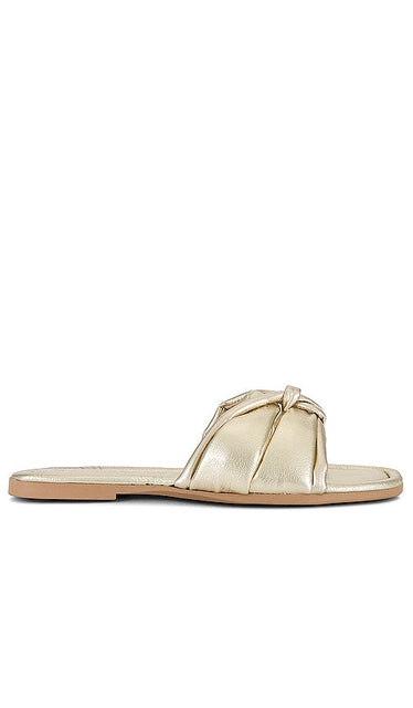 Seychelles Shades Of Cool Sandal in Metallic Gold - Sandale Shades Of Cool des Seychelles en or métallisé - 塞舌尔凉鞋金属金色 - Seychelles Shades Of Cool Sandale in Metallic-Gold - Seychelles Shades Of Cool 샌들 메탈릭 골드 소재 - Sandalo Seychelles Shades Of Cool in oro metallizzato